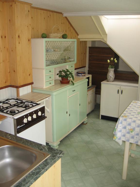 Csaladi Vendeghaz Appartement Eger Kamer foto